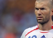 开云体育平台APP-奥运前哨战，西亚卡姆关键接管，湖人队斩落上海显冠军底蕴